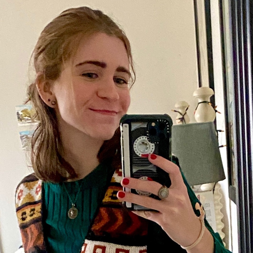 Meet your Posher, Lucy